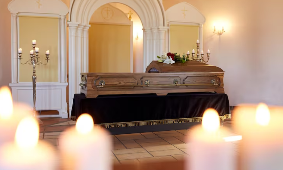 Wichtige Dienstleistungen, die nach dem Verlust eines geliebten Menschen in Betracht gezogen werden sollten